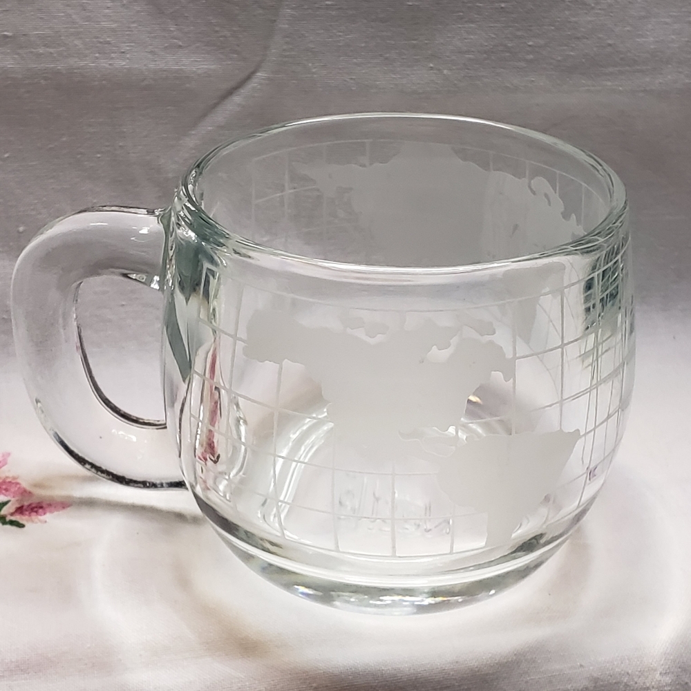Vintage 1970's Nestles Nescafe© Etched Frosted Glass Promotional World Globe Mug